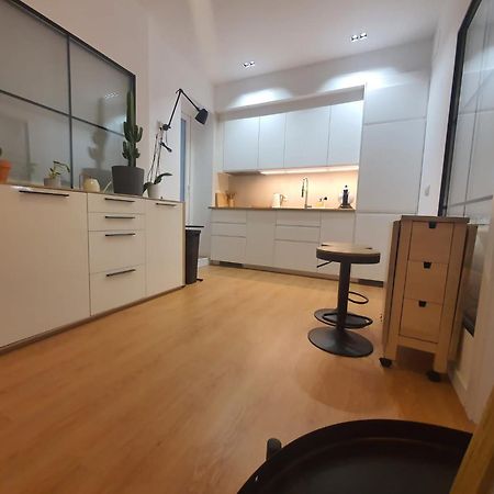 Rentadore Atocha Suites Madrid Exterior photo